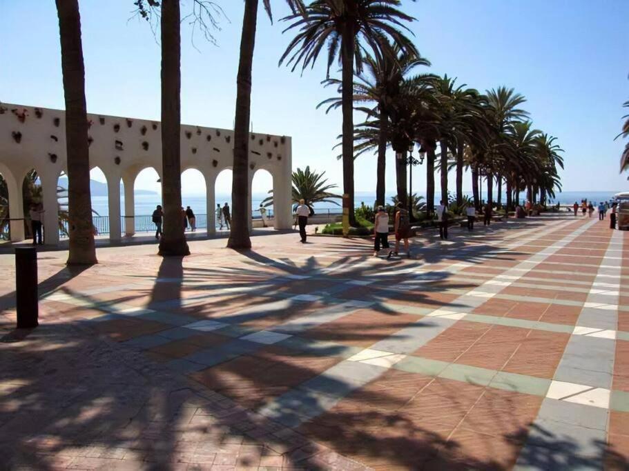 Bajo Playazo Jimena 6 Nerja Exterior foto